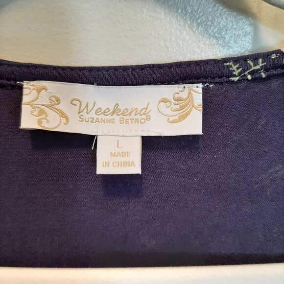 Sale!!! Cute Tunic Top; Deep V-Neck; Navy w/ Tiny Floral Print; Betro - Picture 4 of 5